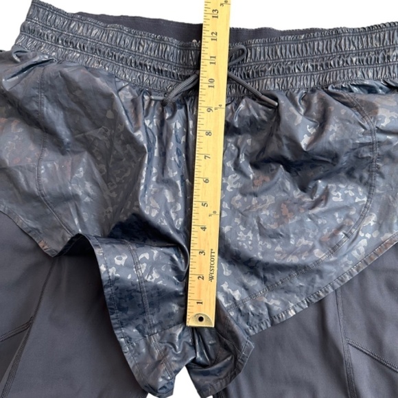 Athleta Rainier 2 in 1 Tight  Women's Size L  High Rise Water Repellent Workout - Picture 10 of 16